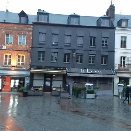 Le Petit Huit Honfleur